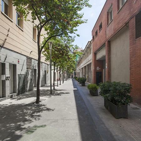Tendency Apartments - Sagrada Familia Barcellona Esterno foto