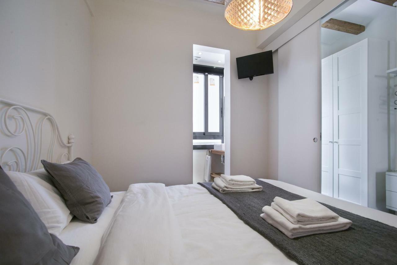 Tendency Apartments - Sagrada Familia Barcellona Esterno foto