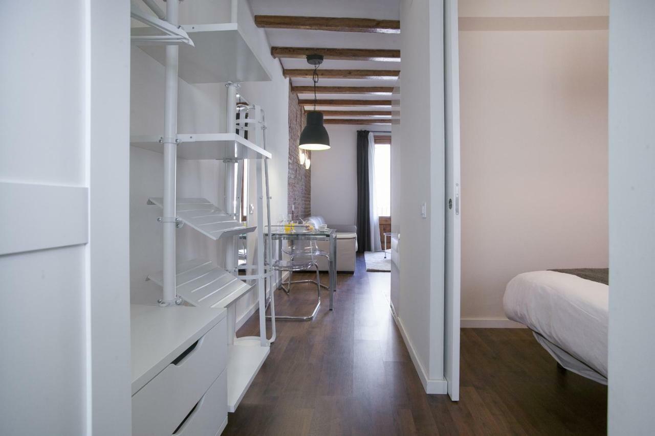 Tendency Apartments - Sagrada Familia Barcellona Esterno foto